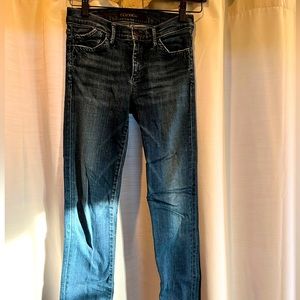 Goldsign blue denim boot cut Jean size 25. Cute pocket deal. Lots of stretch!